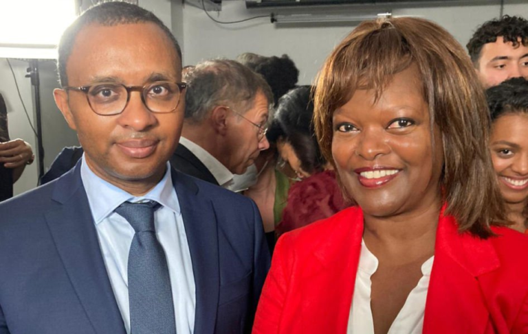 Présentation officielle au Ministre de l’Éducation et de la Jeunesse